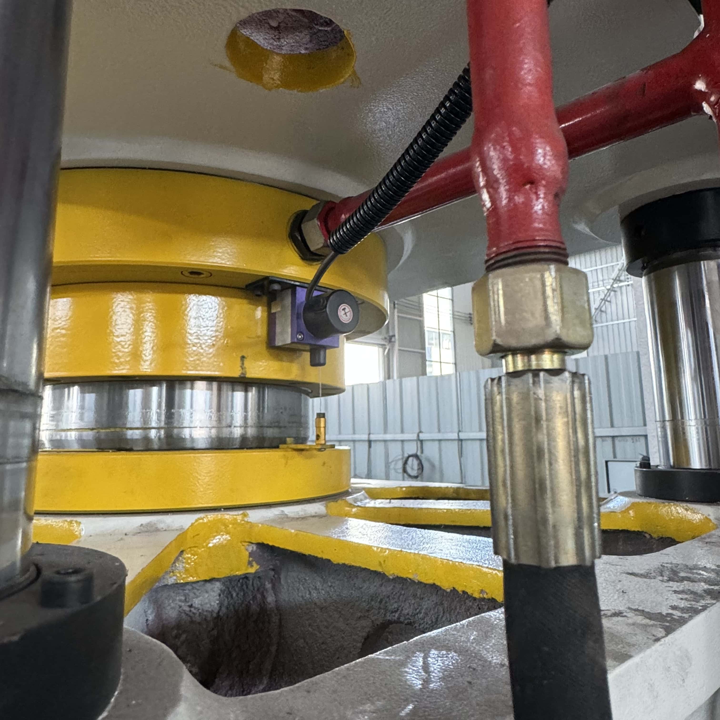 100T伺服液壓機的優勢是什么？